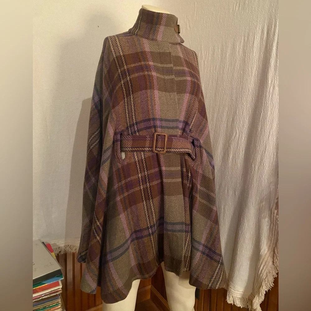 Ralph Lauren Belted Cape - Picture 1 of 10